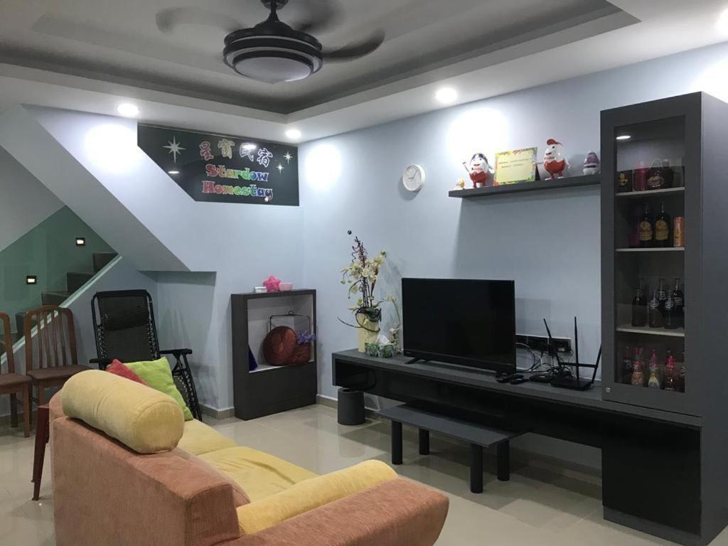 Homestay Stardow~星窗名宿~ 조호르 바루 외부 사진