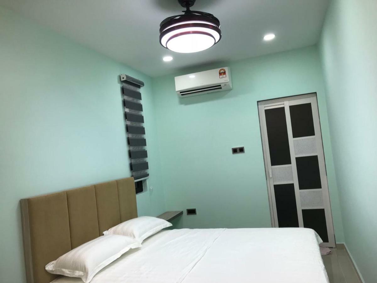 Homestay Stardow~星窗名宿~ 조호르 바루 외부 사진